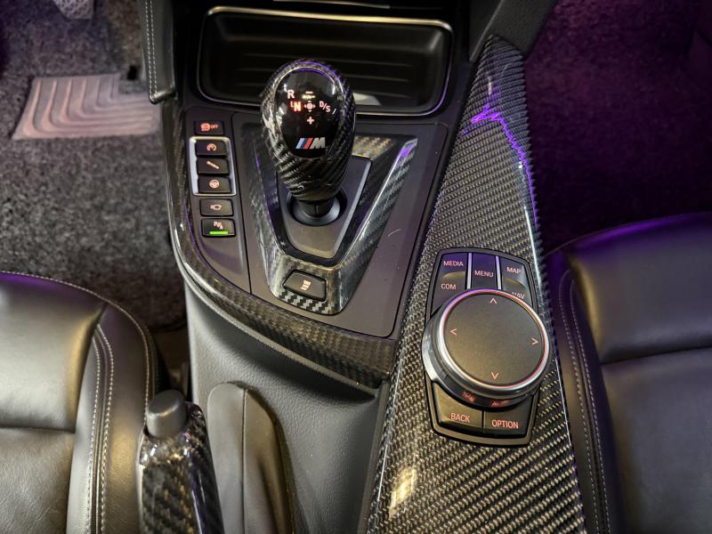 BMW M4 M4 쿠페 컴페티션 - 이미지 8