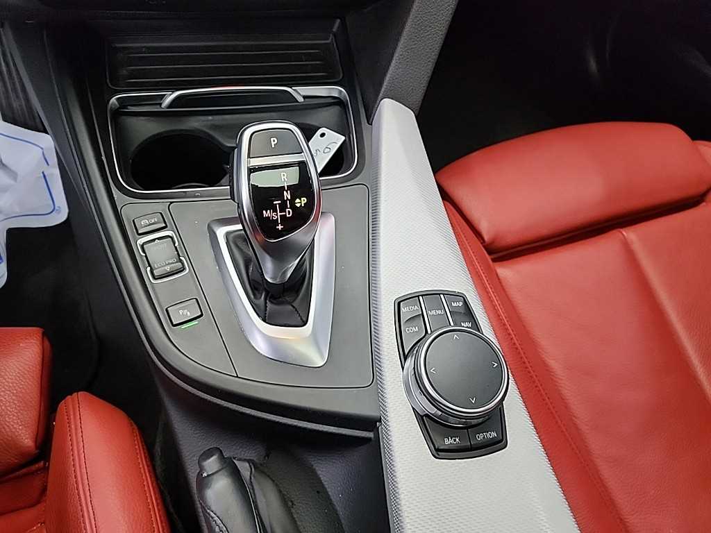 BMW 3시리즈(6세대) 330i M 스포츠팩 - 이미지 6