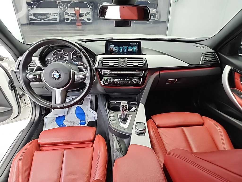 BMW 3시리즈(6세대) 330i M 스포츠팩 - 이미지 13