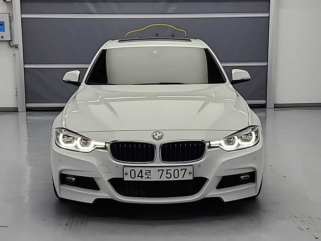 BMW 3시리즈(6세대) 330i M 스포츠팩 - 이미지 9
