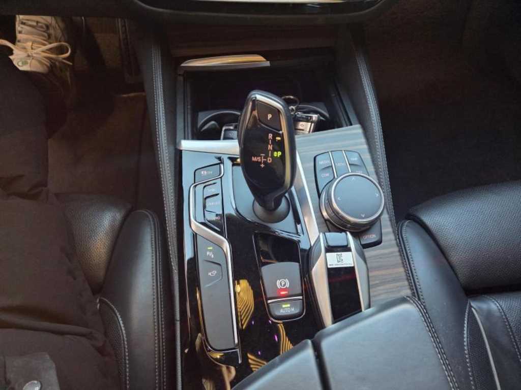 BMW 5시리즈(7세대) 520d xDrive M스포츠팩 플러스 - 이미지 6