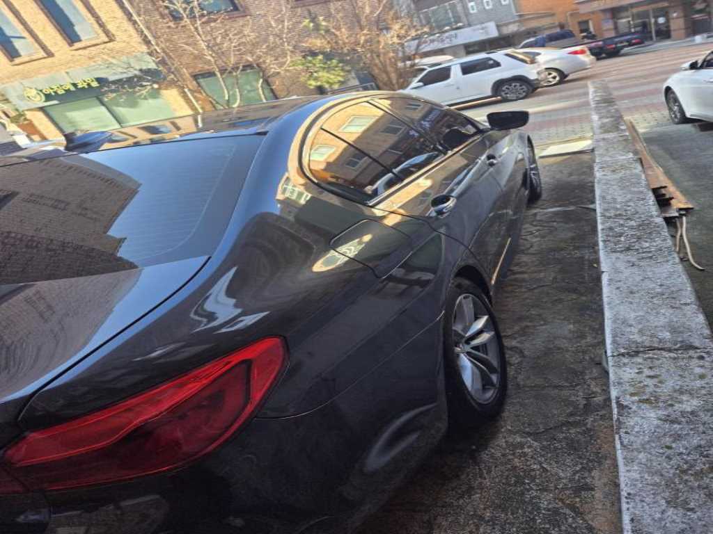 BMW 5시리즈(7세대) 520d xDrive M스포츠팩 플러스