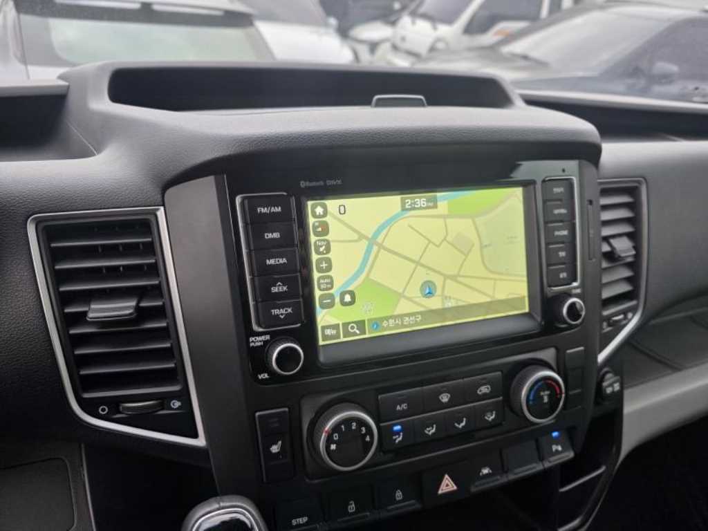 현대 쏠라티 리무진 11인승 - 이미지 5