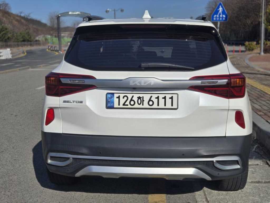 기아 셀토스 1.6 가솔린 2WD 그래비티 - 이미지 3
