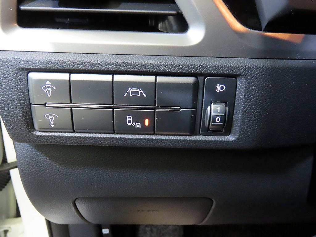 KG모빌리티(쌍용) 올 뉴코란도 1.6 디젤 2WD 딜라이트 - 이미지 17