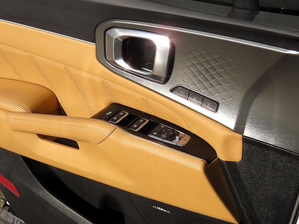 기아 신형쏘렌토(MQ4) 2.2 디젤 4WD 시그니처 - 이미지 2