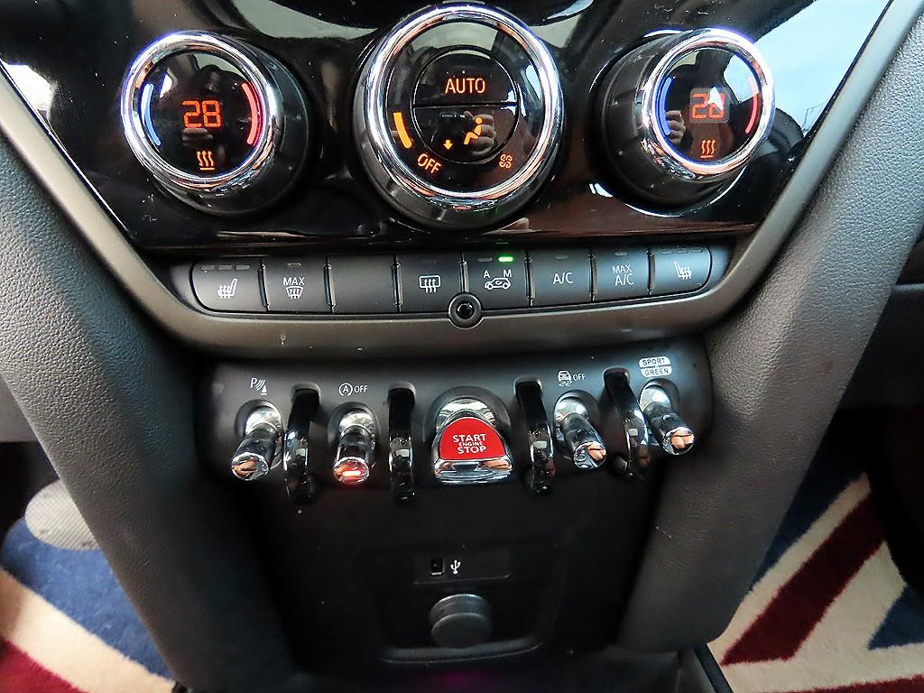 미니 컨트리맨(2세대) 1.5 하이트림 - 이미지 6