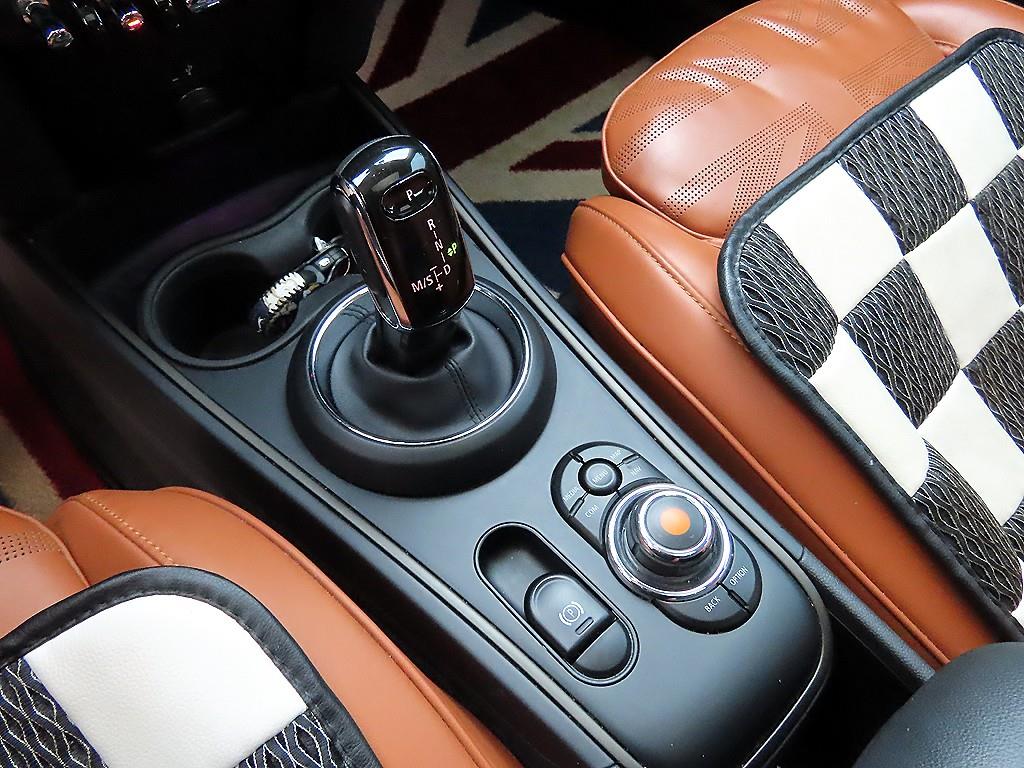 미니 컨트리맨(2세대) 1.5 하이트림 - 이미지 11