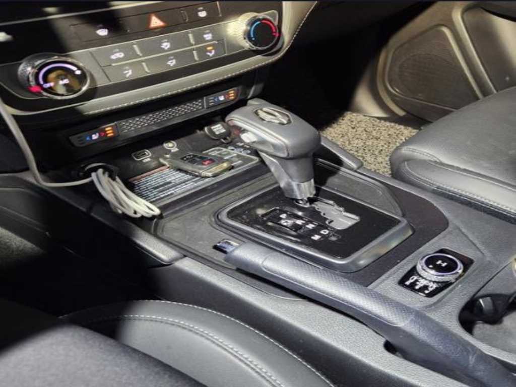 KG모빌리티(쌍용) 렉스턴 스포츠 칸 디젤 2.2 4WD 다이내믹 에디션 5링크 - 이미지 7