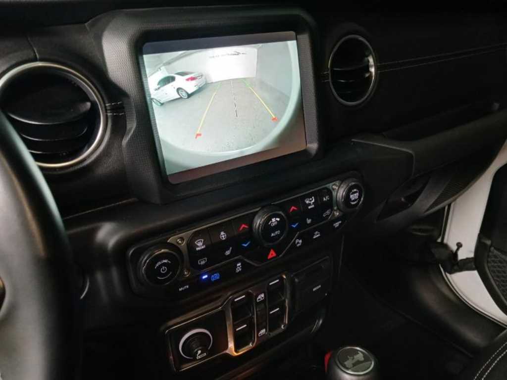 지프 랭글러(JL) 2.0 4xe 오버랜드 4DR 파워탑 - 이미지 18