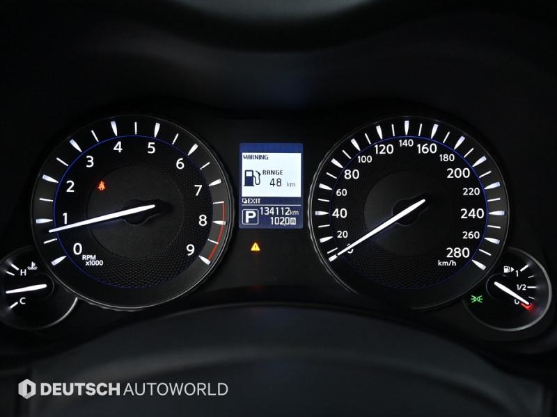 인피니티 Q70 3.7 AWD - 이미지 3