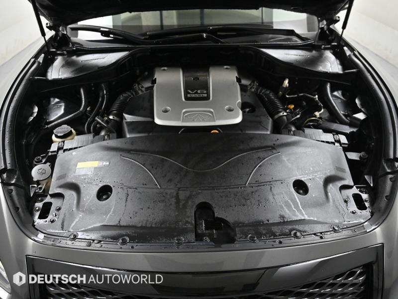 인피니티 Q70 3.7 AWD - 이미지 16