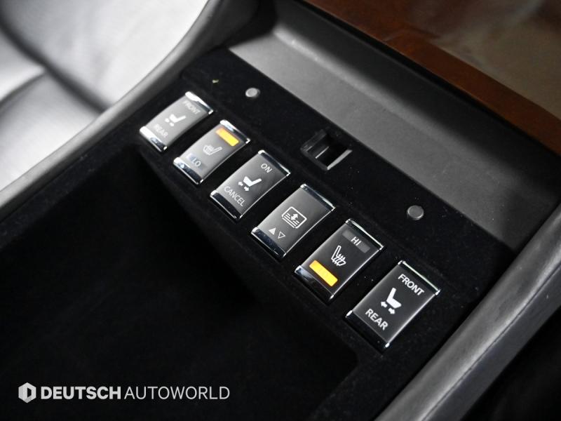 인피니티 Q70 3.7 AWD - 이미지 12