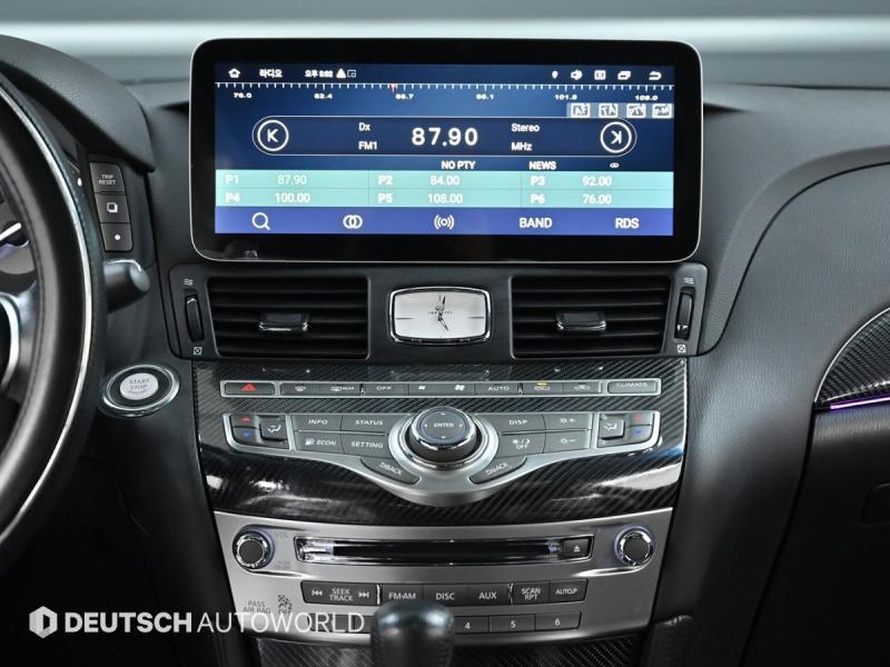 인피니티 Q70 3.7 AWD - 이미지 15