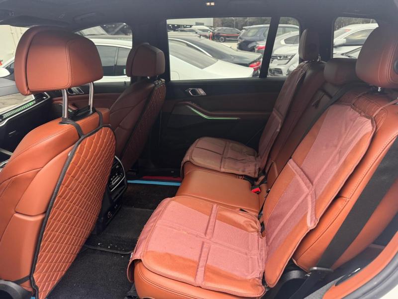 BMW X7 40i xDrive 디자인퓨어 엑셀런스 7인승 - 이미지 3