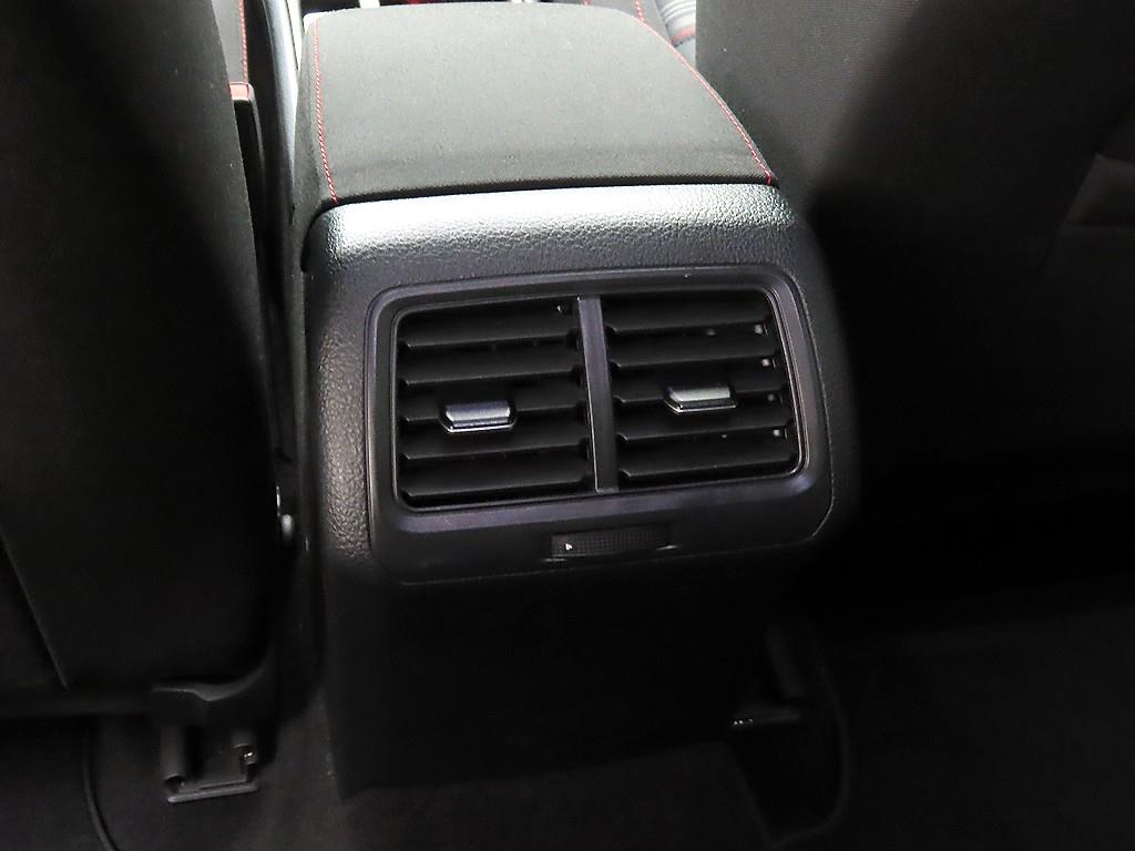 폭스바겐 골프(7세대) 2.0 GTI 익스트림 - 이미지 19