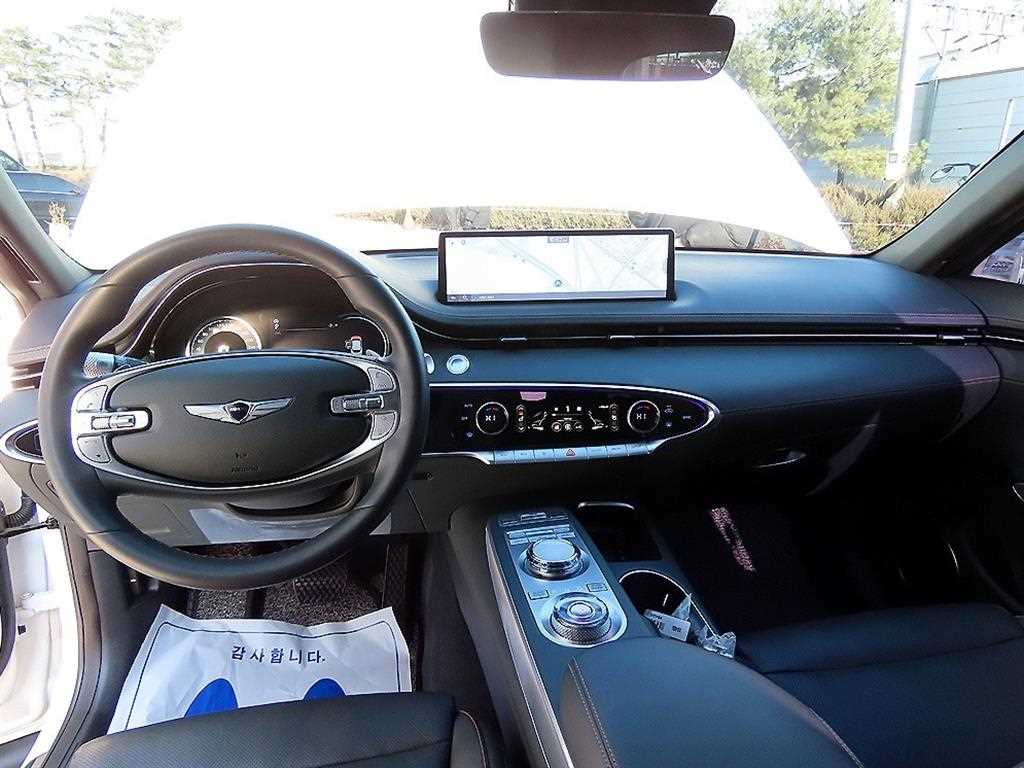 제네시스 GV70 2.5T AWD 기본형 - 이미지 11