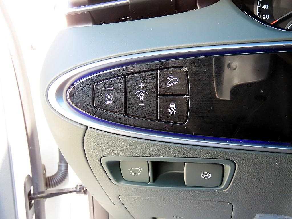 제네시스 GV70 2.5T AWD 기본형 - 이미지 4