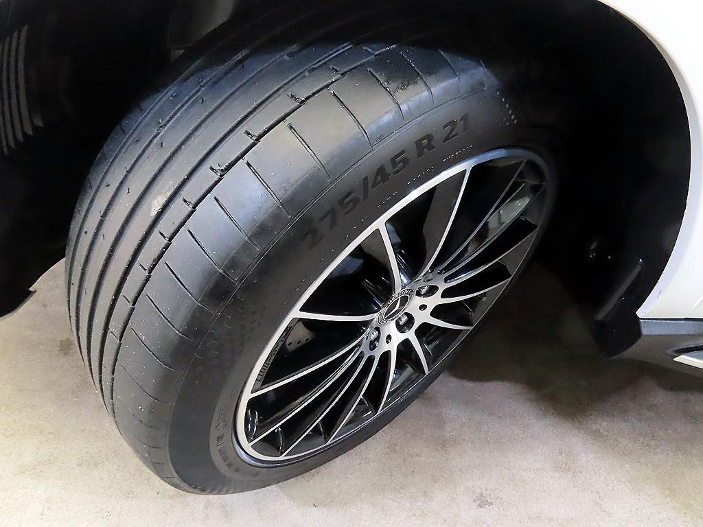 벤츠 GLE클래스(4세대) GLE 400d 4매틱 쿠페 - 이미지 15