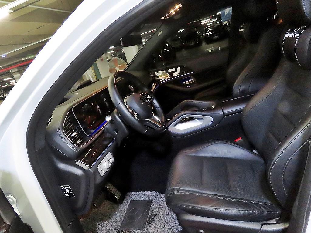 벤츠 GLE클래스(4세대) GLE 400d 4매틱 쿠페 - 이미지 17