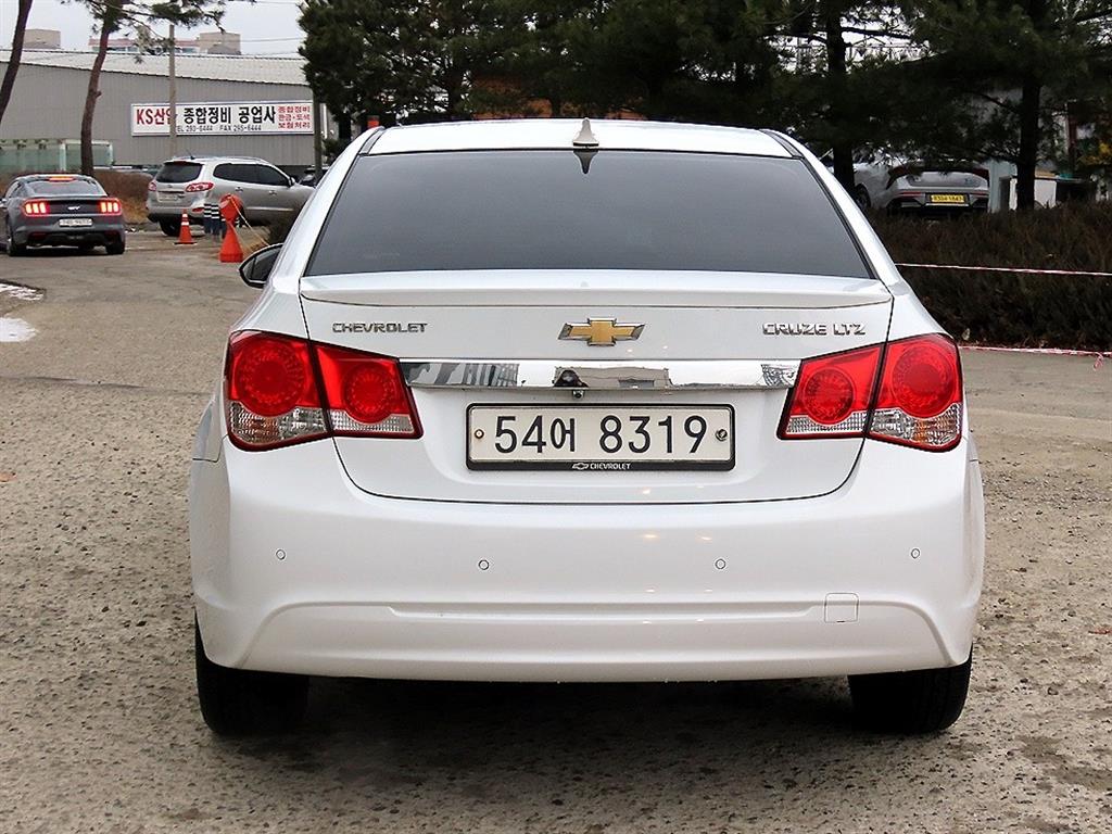 쉐보레 (대우) 크루즈 4도어 1.8 LTZ+ - 이미지 19