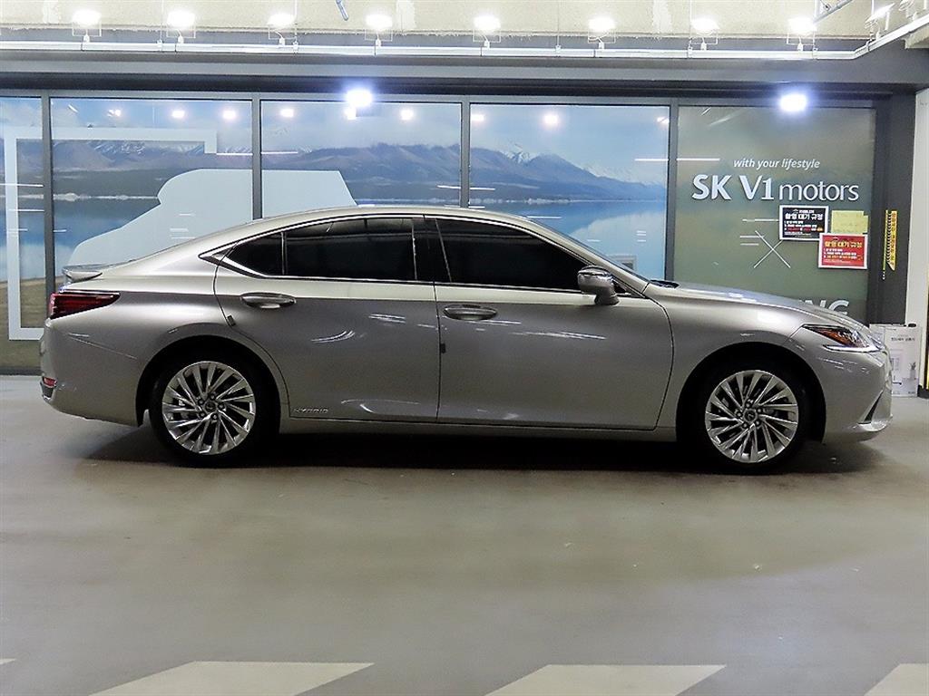 렉서스 ES(7세대) 300h 이그제큐티브 - 이미지 19