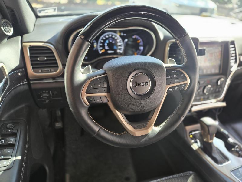 지프 그랜드 체로키(WK2) 3.0 CRD 오버랜드 - 이미지 4