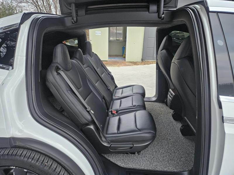 테슬라 모델 X AWD 롱 레인지 - 이미지 10