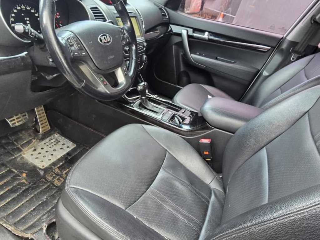 기아 뉴쏘렌토 R R2.0 2WD 프레스티지 - 이미지 13