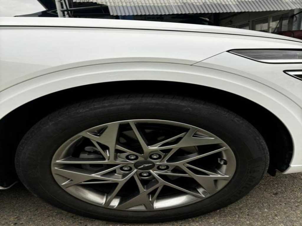 제네시스 GV70 2.5T 2WD 기본형 - 이미지 17