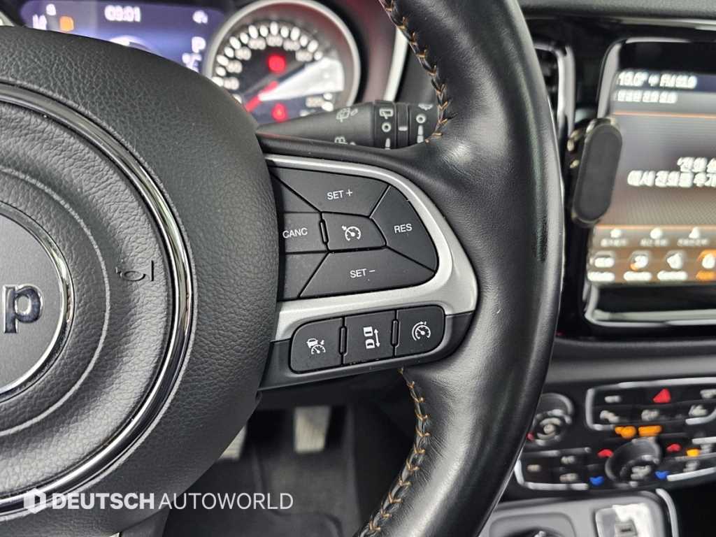 지프 컴패스(MP) 2.4 AWD 리미티드 하이 - 이미지 18