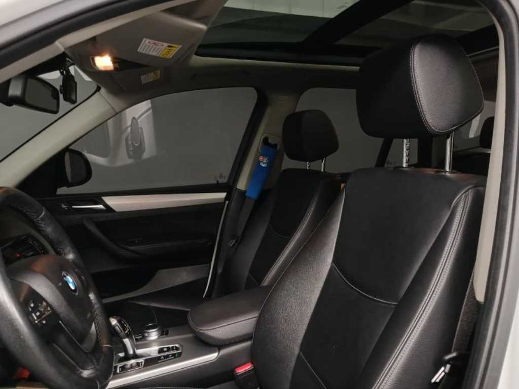 BMW X3(2세대) 20d xDrive M 에어로다이나믹 - 이미지 8