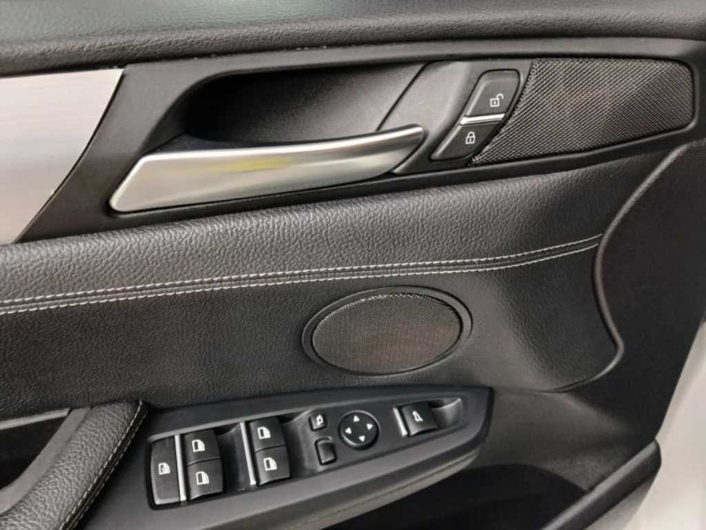 BMW X3(2세대) 20d xDrive M 에어로다이나믹 - 이미지 18