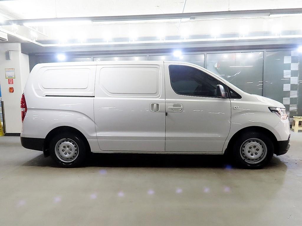 현대 더 뉴그랜드스타렉스 3인승 디젤 밴 스타일 - 이미지 10