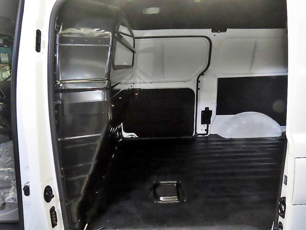 현대 더 뉴그랜드스타렉스 3인승 디젤 밴 스타일 - 이미지 18