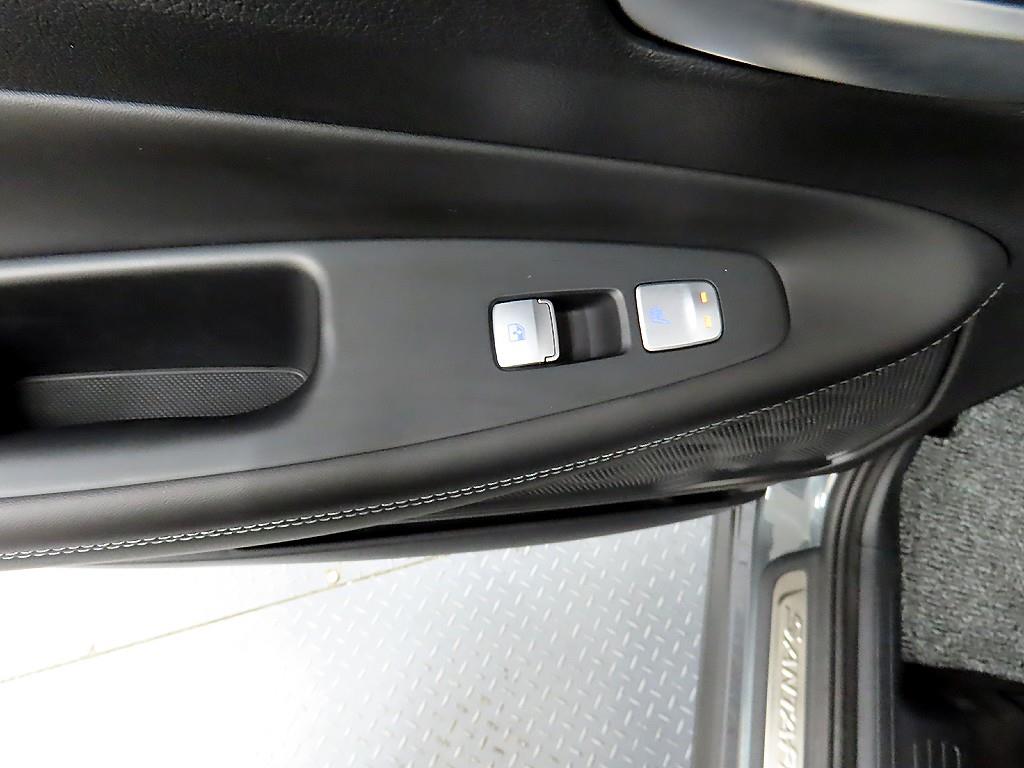 현대 더 뉴싼타페 디젤 2.2 AWD 캘리그래피 - 이미지 18