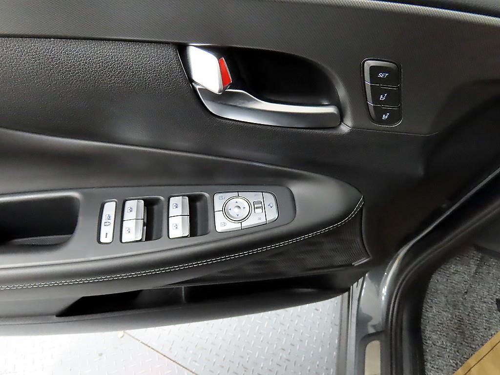 현대 더 뉴싼타페 디젤 2.2 AWD 캘리그래피 - 이미지 10