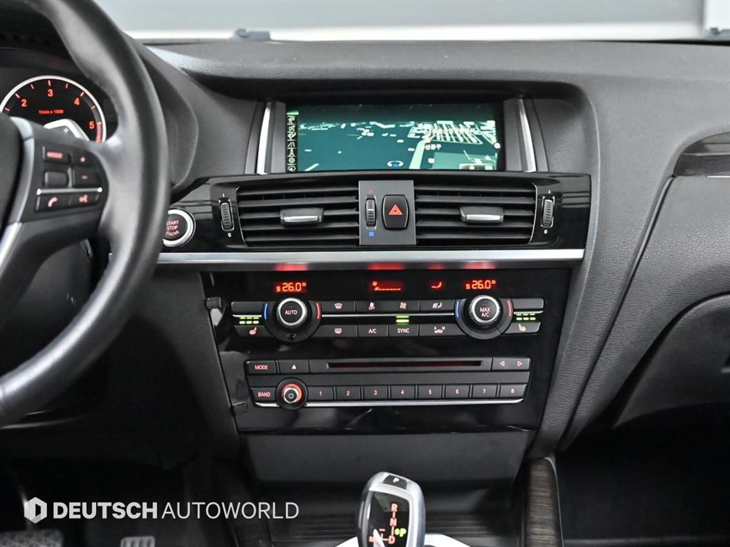 BMW X4 20d xDrive x라인 - 이미지 15