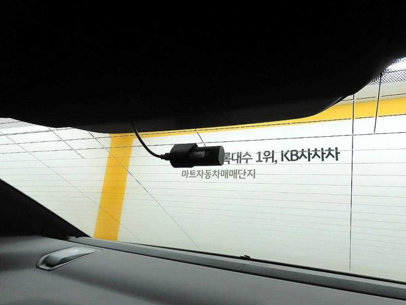 BMW 5시리즈(8세대) 530e M 스포츠 - 이미지 5