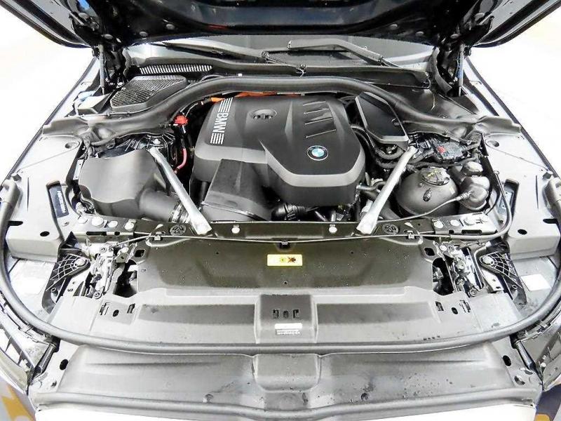 BMW 5시리즈(8세대) 530e M 스포츠 - 이미지 18