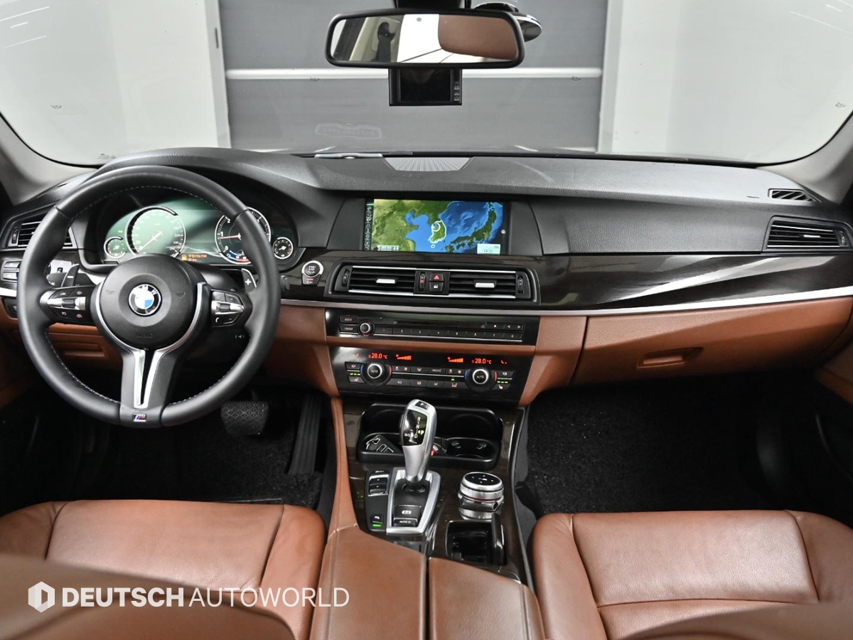 BMW 5시리즈(6세대) 520d - 이미지 13
