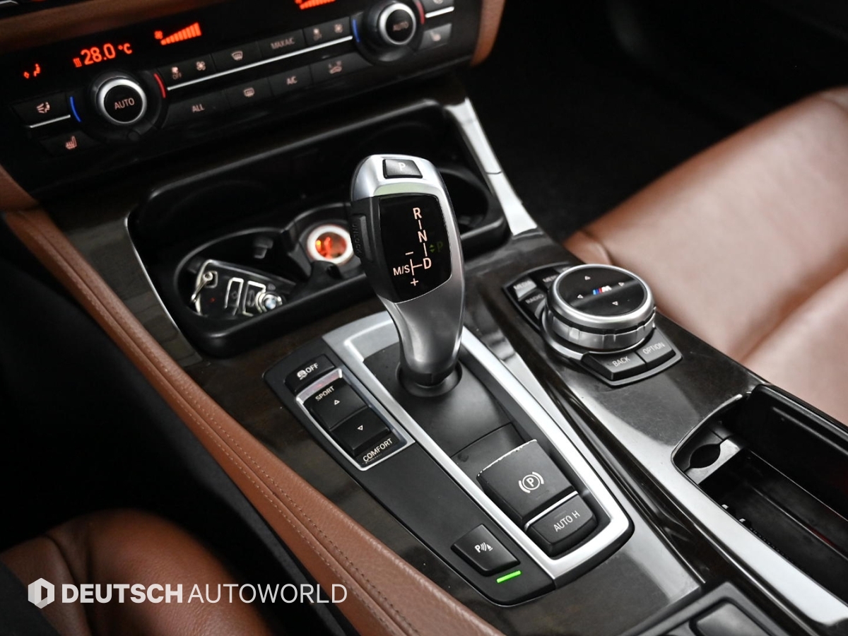 BMW 5시리즈(6세대) 520d - 이미지 9