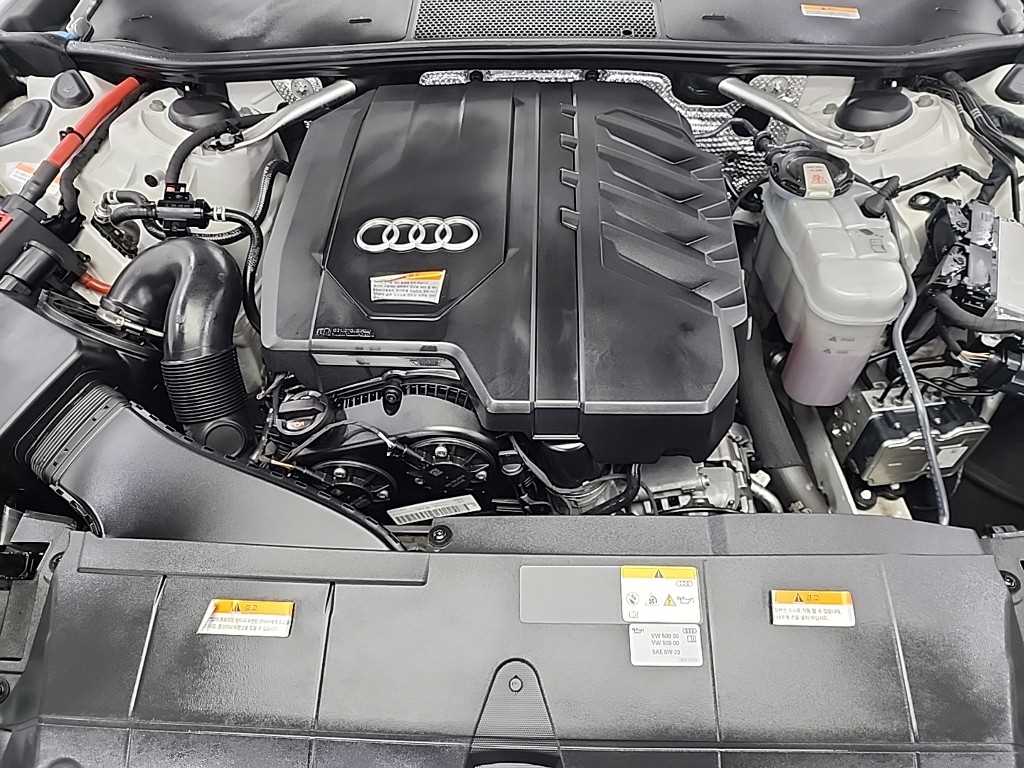 아우디 A6(5세대) 45 TFSI 프리미엄 - 이미지 12