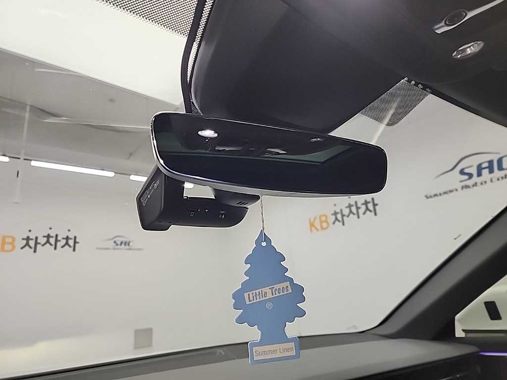 아우디 A6(5세대) 45 TFSI 프리미엄 - 이미지 15