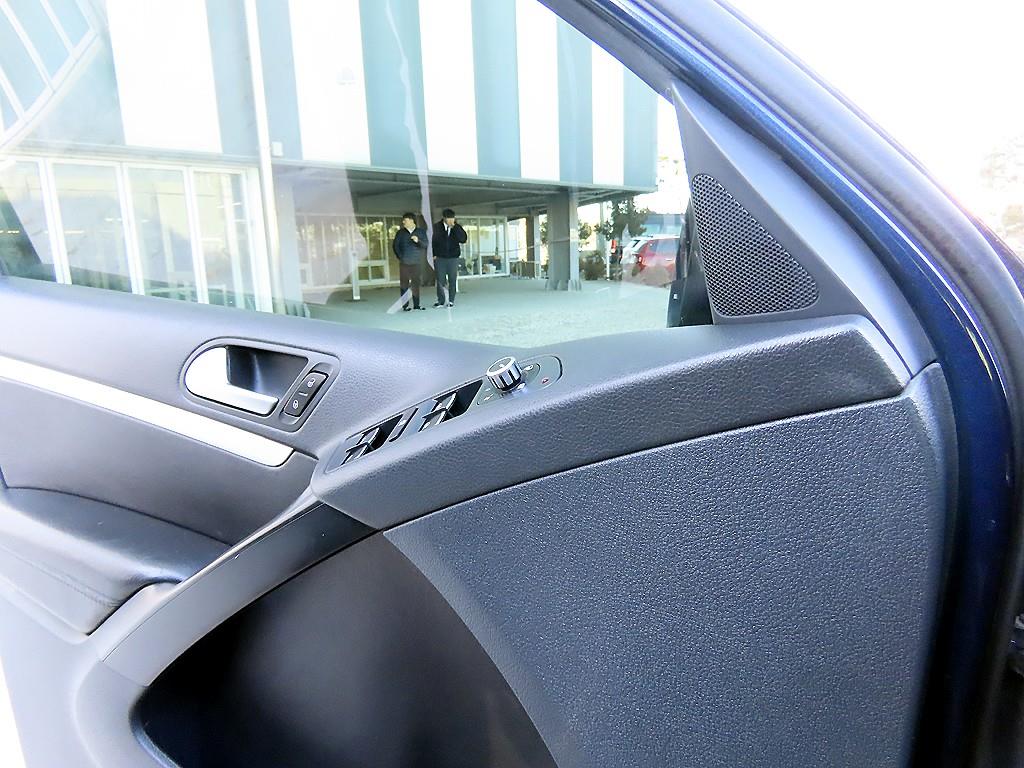 폭스바겐 티구안 2.0 TDI 블루모션 컴포트 - 이미지 9