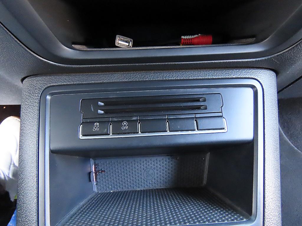 폭스바겐 티구안 2.0 TDI 블루모션 컴포트 - 이미지 14