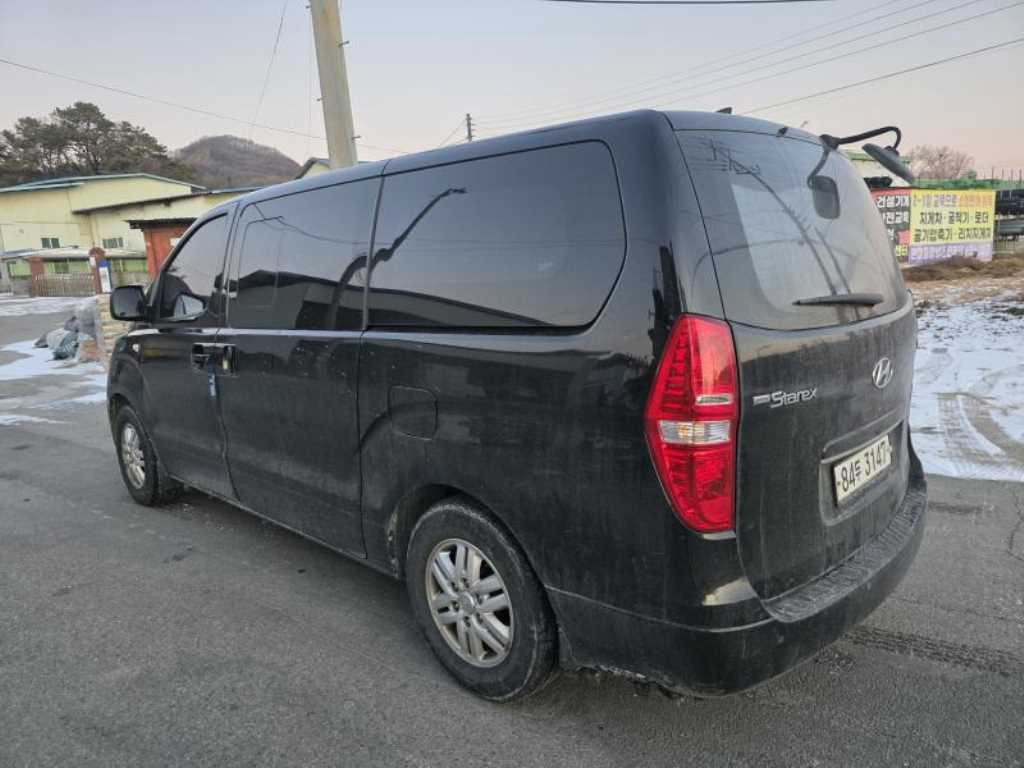 현대 더 뉴그랜드스타렉스 5인승 디젤 밴 모던 - 이미지 3