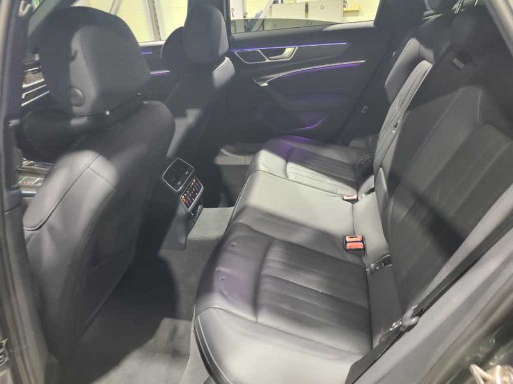 아우디 A6(5세대) 45 TFSI 프리미엄 - 이미지 16