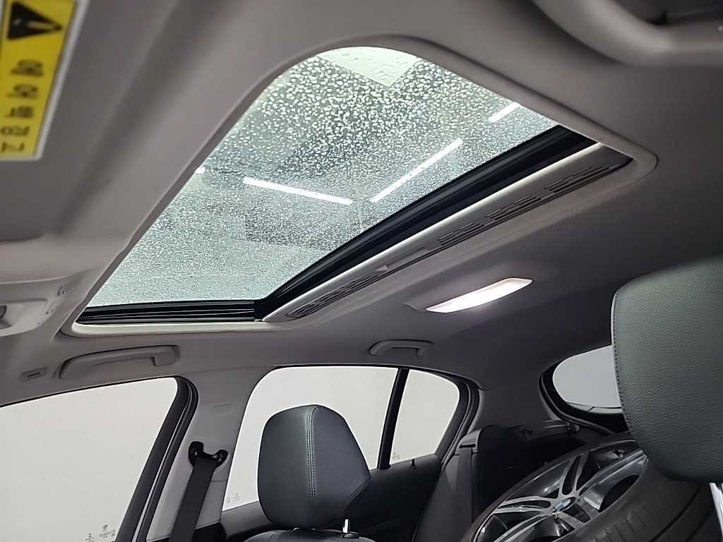 BMW 1시리즈(2세대) 5도어 118d 스포츠 라인 - 이미지 19