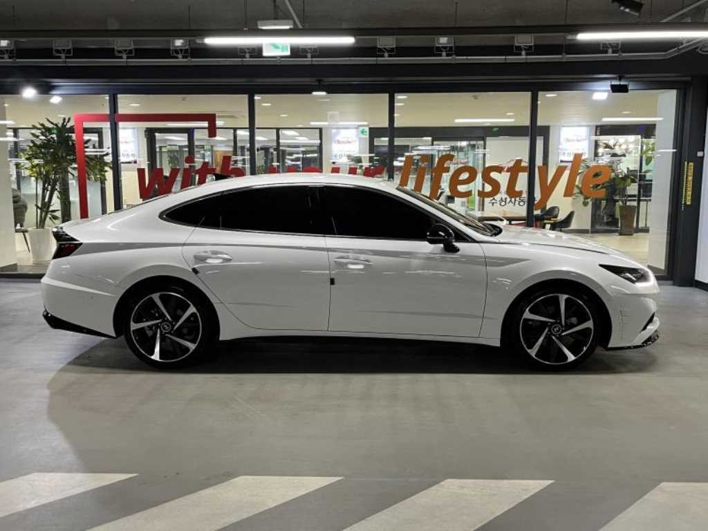 현대 쏘나타(DN8) 1.6 터보 인스퍼레이션 - 이미지 2